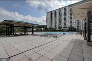 5225 Pooks Hill Rd, Bethesda, MD 20814 - Photo 28
