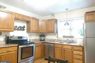 6676 Hillandale Rd, Chevy Chase, MD 20815 - Photo 4