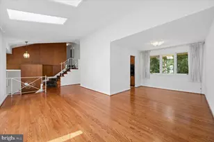 9202 Wilmett Ct, Bethesda, MD 20817 - Photo 8