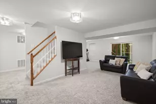 4012 Cotton Tree Ln, Burtonsville, MD 20866 - Photo 36