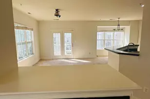 262 Fountain Green Ln, Gaithersburg, MD 20878 - Photo 4