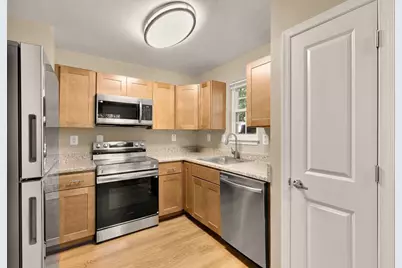 20252 Red Buckeye Court, Germantown, MD 20876 - Photo 10