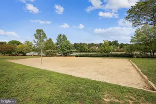 10121 Watkins Mill, Gaithersburg, MD 20886 - Photo 52