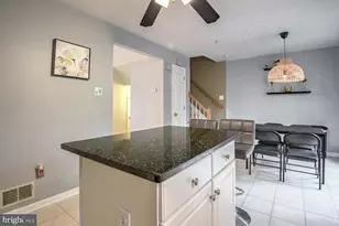 18806 Harmony Woods Ln, Germantown, MD 20874 - Photo 14