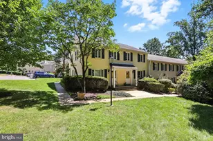 9882 Hollow Glen Pl, Silver Spring, MD 20910 - Photo 1