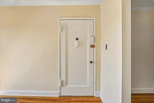 2406 Colston Dr, Silver Spring, MD 20910 - Photo 2