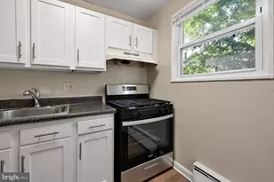 702 Chaney Dr, Takoma Park, MD 20912 - Photo 14
