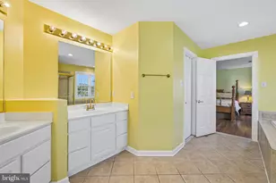 21116 Hickory Forest Way, Germantown, MD 20876 - Photo 28