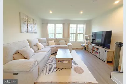 19536 Montgomery Village Avenue, Montgomery Village, MD 20886 - Photo 1