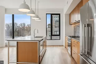 10511 Strathmore Hall St, North Bethesda, MD 20852 - Photo 4