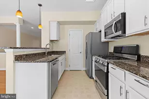 136 Pasture Side Way, Rockville, MD 20850 - Photo 12