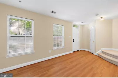 136 Pasture Side Way, Rockville, MD 20850 - Photo 2