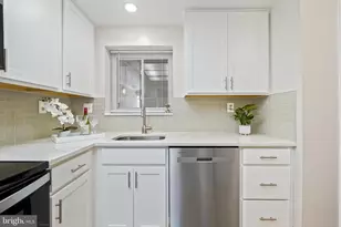 15121 Glade Dr, Silver Spring, MD 20906 - Photo 12