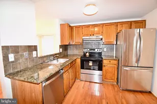 12100 Flag Harbor Dr, Germantown, MD 20874 - Photo 16