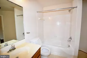 12100 Flag Harbor Dr, Germantown, MD 20874 - Photo 20