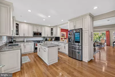 11306 Hollowstone Drive, Rockville, MD 20852 - Photo 10