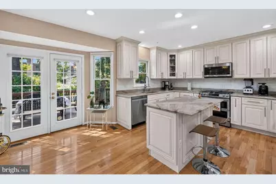 11306 Hollowstone Drive, Rockville, MD 20852 - Photo 12