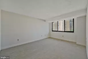 4550 N Park Ave, Chevy Chase, MD 20815 - Photo 32