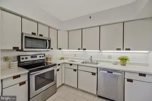 4550 N Park Ave, Chevy Chase, MD 20815 - Photo 20
