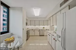 4550 N Park Ave, Chevy Chase, MD 20815 - Photo 18