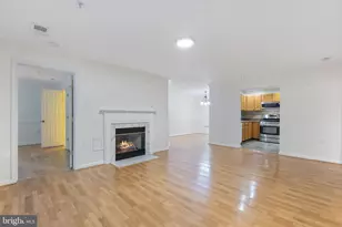 15303 Diamond Cove Terrace, Rockville, MD 20850 - Photo 4