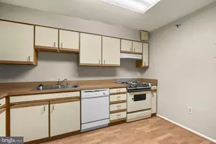 15101 Interlachen Dr, Silver Spring, MD 20906 - Photo 8