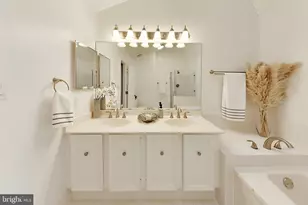 10948 Whiterim Dr, Potomac, MD 20854 - Photo 22