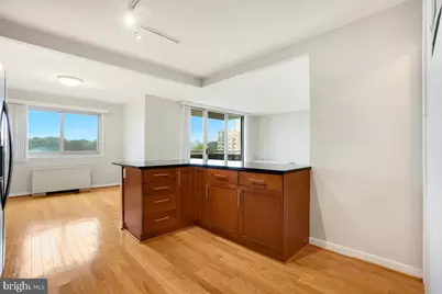 7333 New Hampshire Avenue #803, Takoma Park, MD 20912 - Photo 16