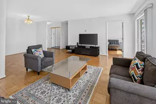 1121 University Blvd W, Silver Spring, MD 20902 - Photo 2