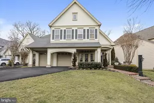 17714 Hidden Garden Ln, Ashton, MD 20861 - Photo 2