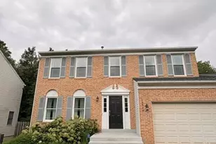 18514 Gingerbread Ln, Gaithersburg, MD 20877 - Photo 2