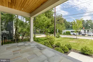 9508 Forest Rd, Bethesda, MD 20814 - Photo 4