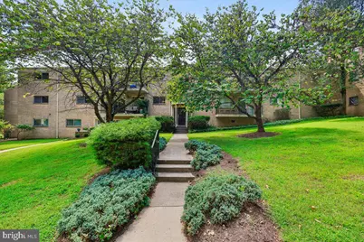 10624 Montrose Avenue #103, Bethesda, MD 20814 - Photo 2
