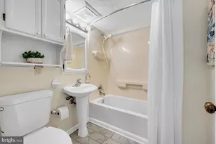 327 S Horners Ln, Rockville, MD 20850 - Photo 14