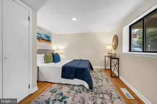 327 S Horners Ln, Rockville, MD 20850 - Photo 12
