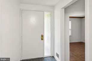 10331 Battleridge Pl, Gaithersburg, MD 20886 - Photo 4