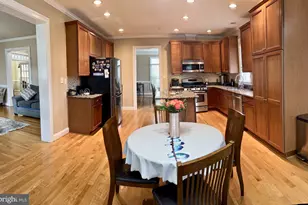202 Martins Ln, Rockville, MD 20850 - Photo 4