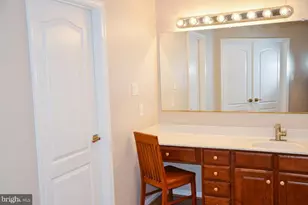 13813 Golden Fields Ct, Darnestown, MD 20878 - Photo 30