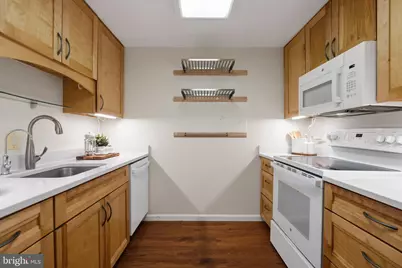 4601 N Park Avenue #220V, Chevy Chase, MD 20815 - Photo 12