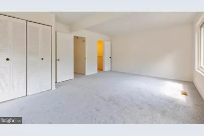 9900 Forest View Place, Montgomery Village, MD 20886 - Photo 14