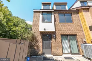 9900 Forest View Pl, Montgomery Village, MD 20886 - Photo 2