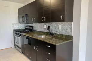 10201 Grosvenor Pl, Rockville, MD 20852 - Photo 10