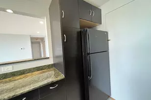 10201 Grosvenor Pl, Rockville, MD 20852 - Photo 12
