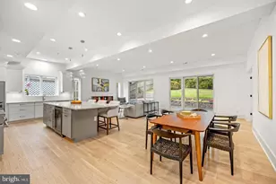 8609 Woodbrook Ln, Chevy Chase, MD 20815 - Photo 4