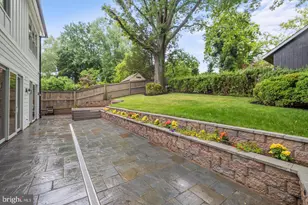 8609 Woodbrook Ln, Chevy Chase, MD 20815 - Photo 38