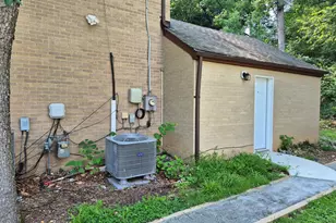 10009 Penfold Ct, Potomac, MD 20854 - Photo 4