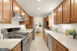 6210 Winston Dr, Bethesda, MD 20817 - Photo 16