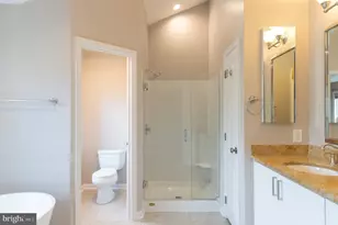 207 Halpine Walk Ct, Rockville, MD 20851 - Photo 24