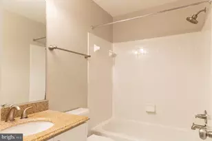 207 Halpine Walk Ct, Rockville, MD 20851 - Photo 36