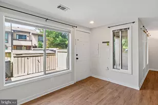 7 Copps Hill Ct, Montgomery Village, MD 20886 - Photo 4